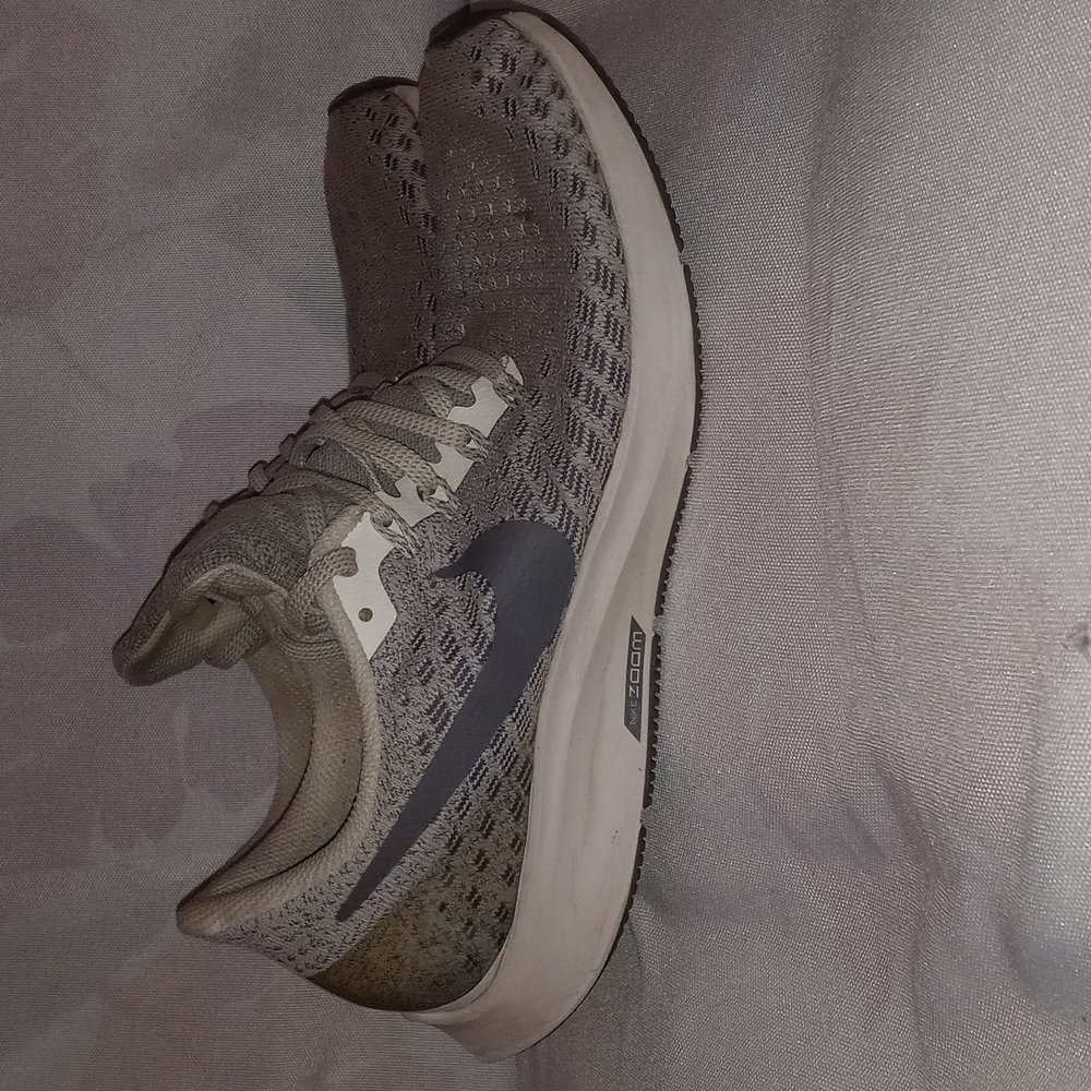 Nike Zoom Size 8